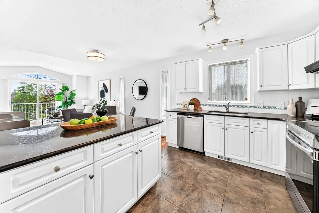 157 Hawkstone Manor NW Calgary AB T3G 3X2