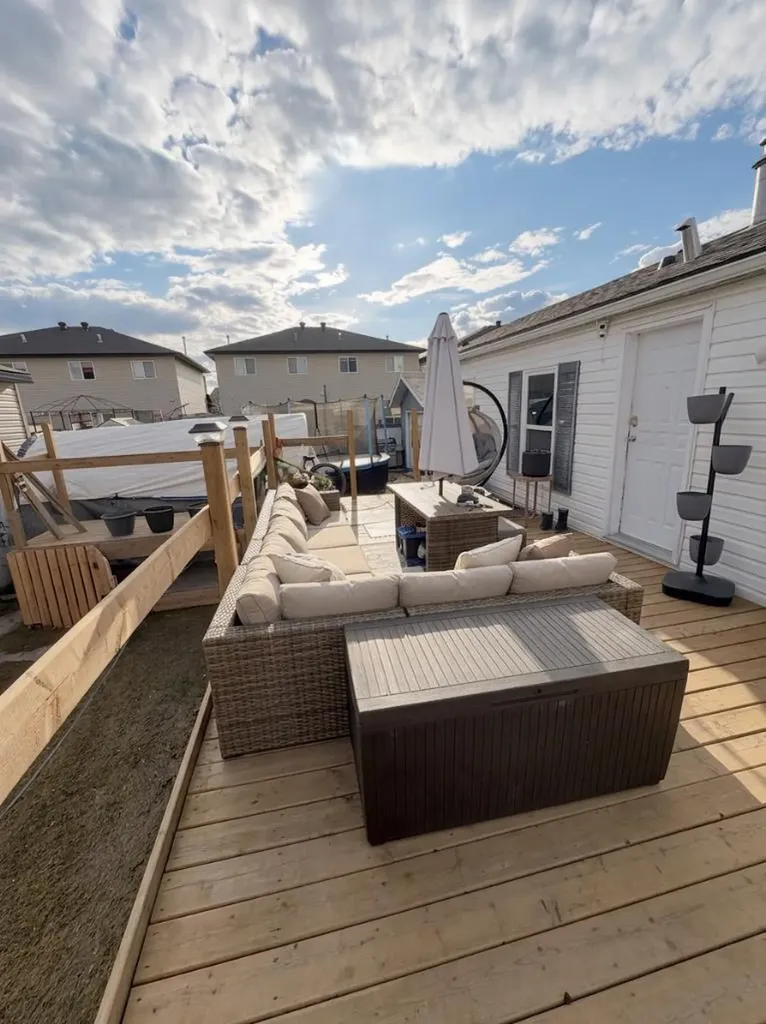 284 Caouette Crescent Fort Mcmurray AB T9K2H9