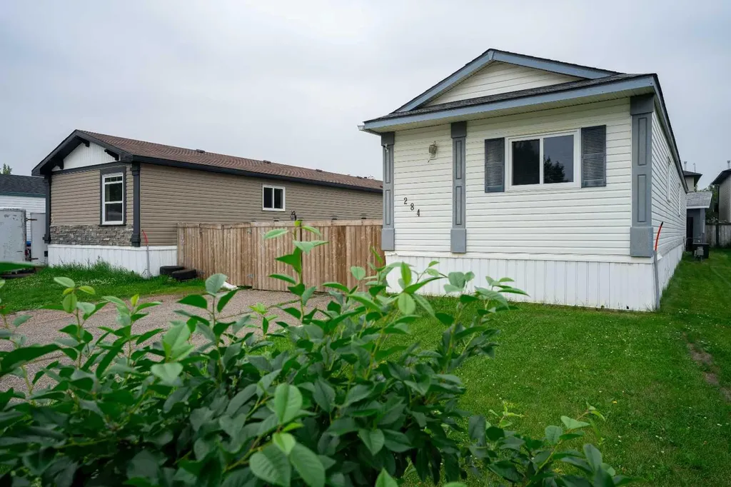 284 Caouette Crescent Fort Mcmurray AB T9K2H9