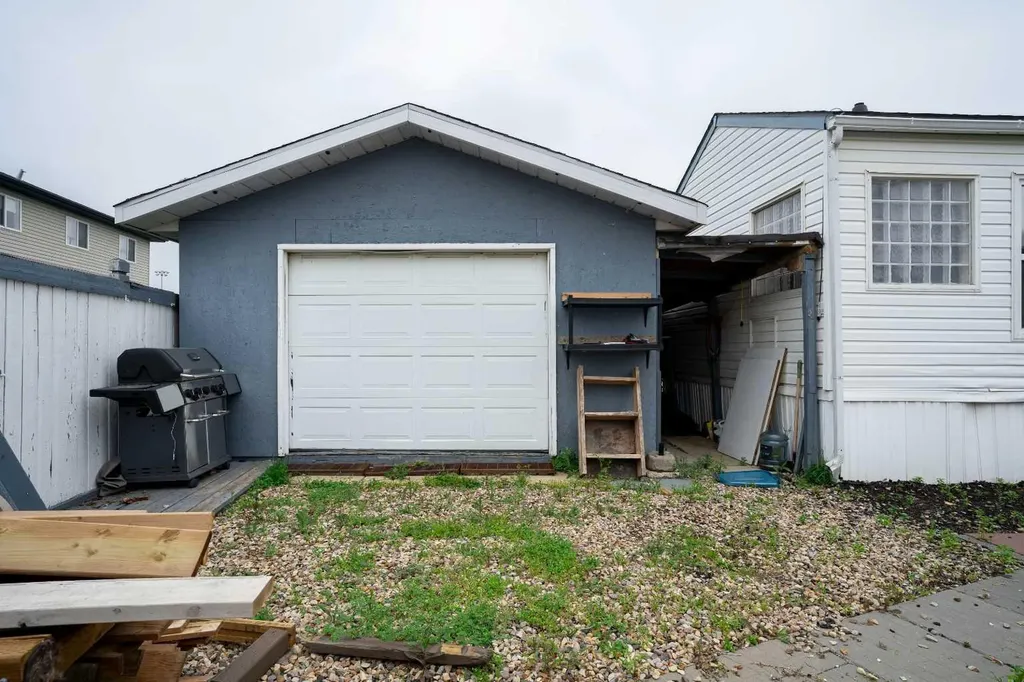 284 Caouette Crescent Fort Mcmurray AB T9K2H9