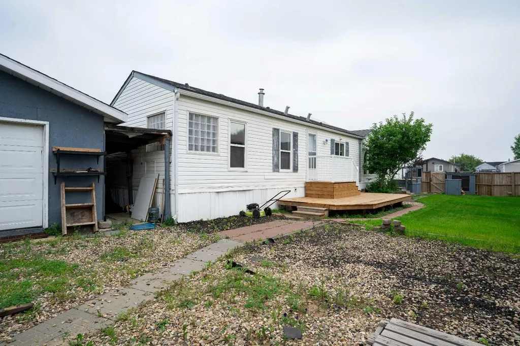284 Caouette Crescent Fort Mcmurray AB T9K2H9