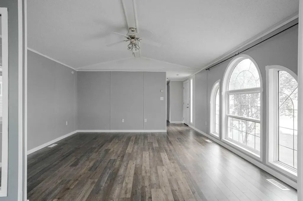 284 Caouette Crescent Fort Mcmurray AB T9K2H9