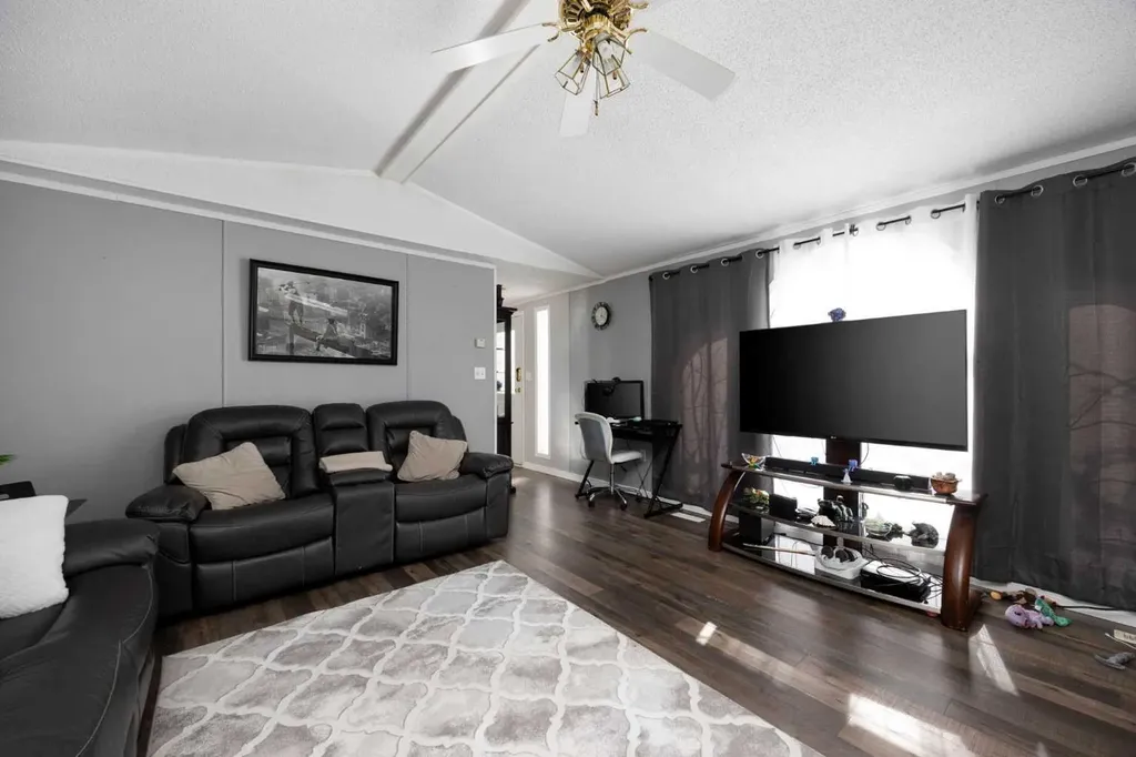 284 Caouette Crescent Fort Mcmurray AB T9K2H9