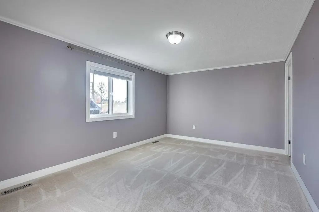 18 Mckay Place Blackfalds AB T4M 0H7