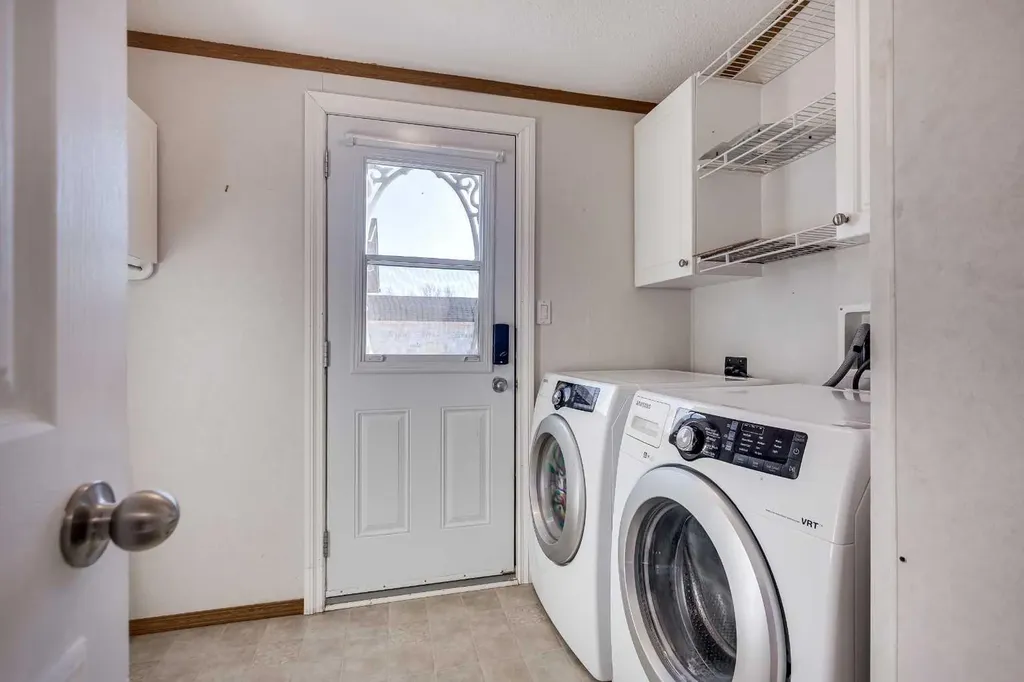 18 Mckay Place Blackfalds AB T4M 0H7