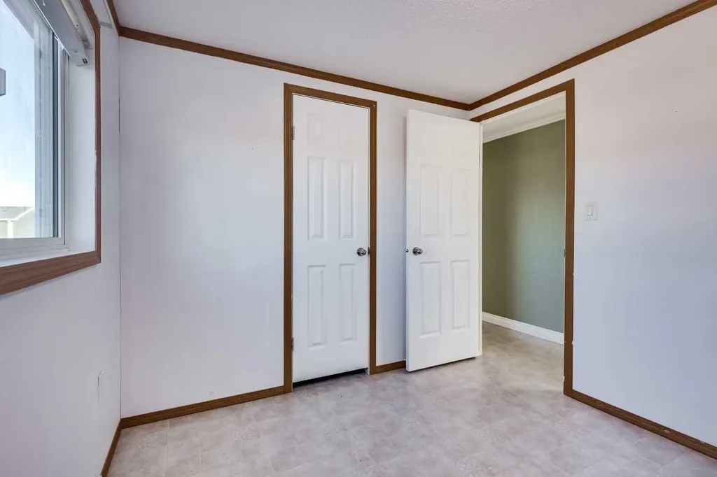 18 Mckay Place Blackfalds AB T4M 0H7