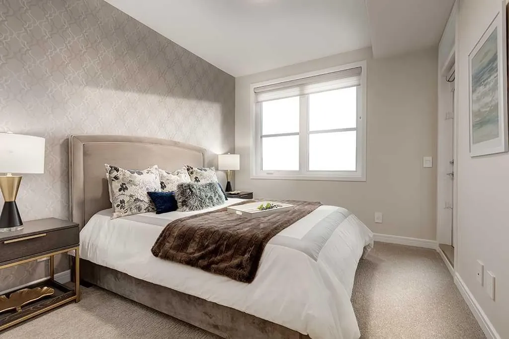 110 Greenbriar Place NW Calgary AB X0X 0X0