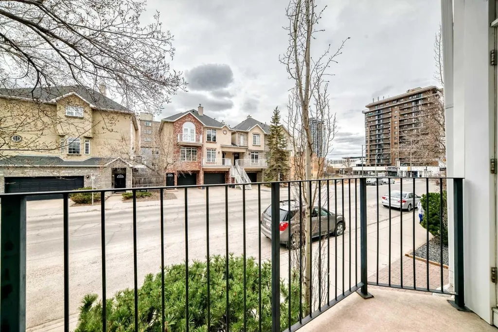 1212 12 Street SW Calgary AB T3C 1A9