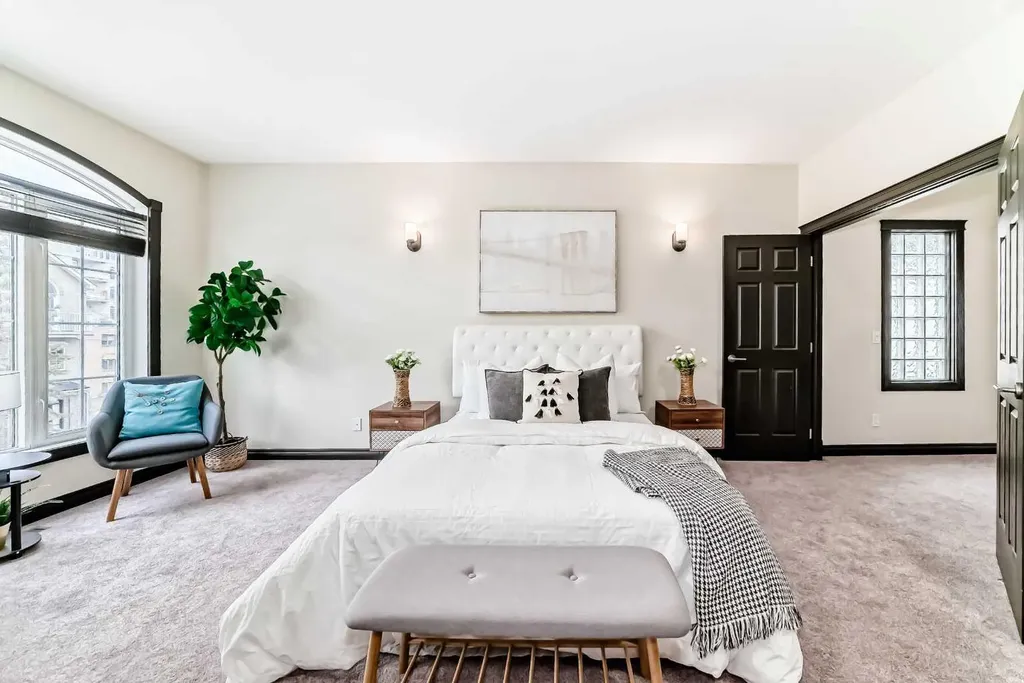 1212 12 Street SW Calgary AB T3C 1A9