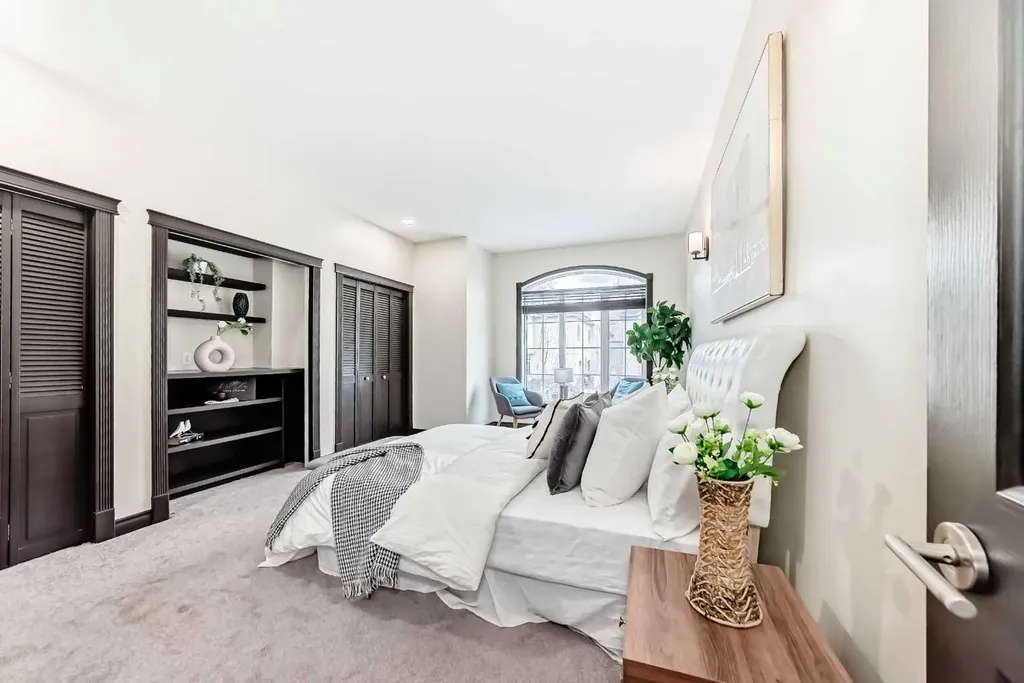 1212 12 Street SW Calgary AB T3C 1A9