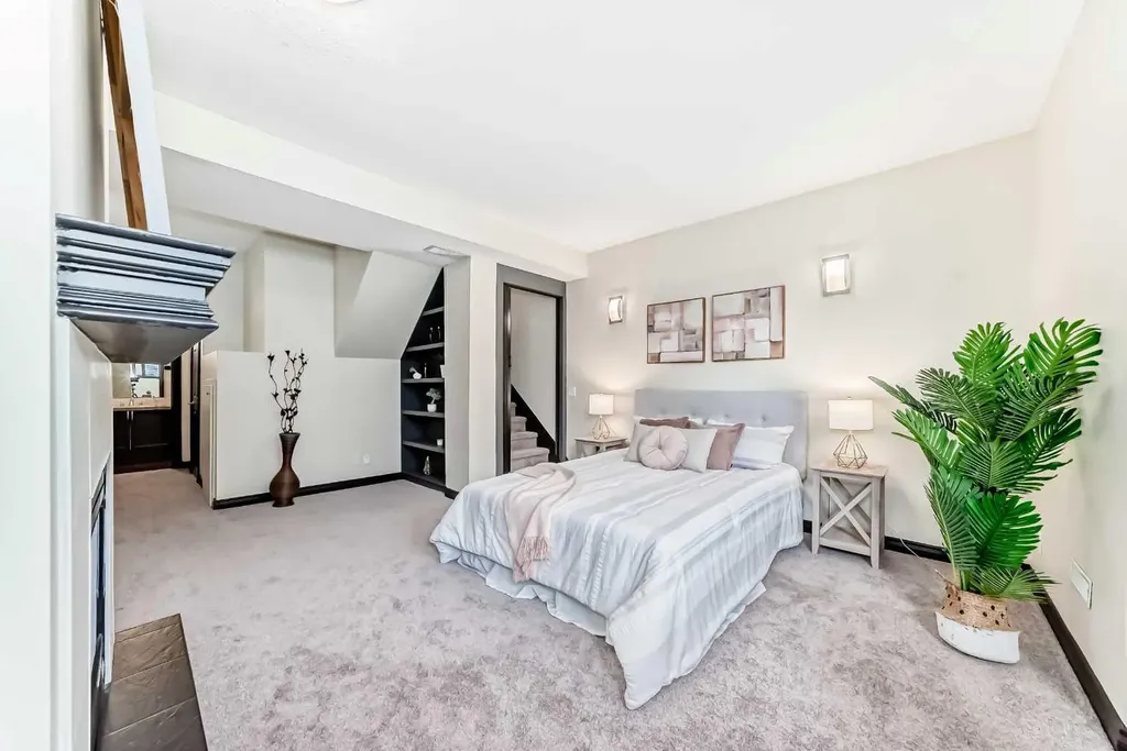 1212 12 Street SW Calgary AB T3C 1A9