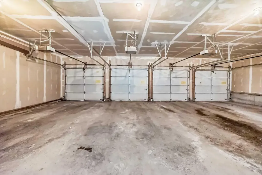 1212 12 Street SW Calgary AB T3C 1A9