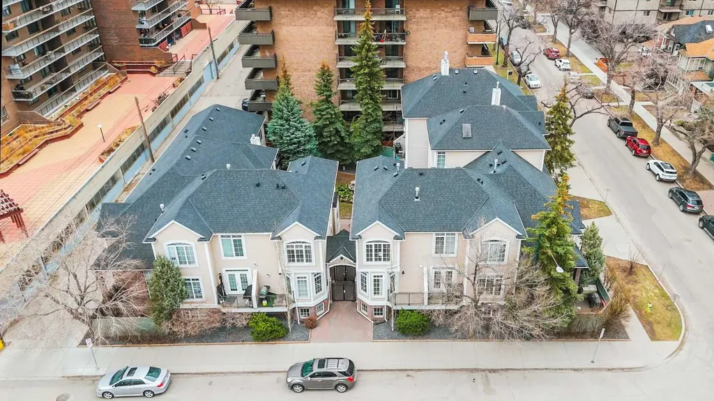 1212 12 Street SW Calgary AB T3C 1A9