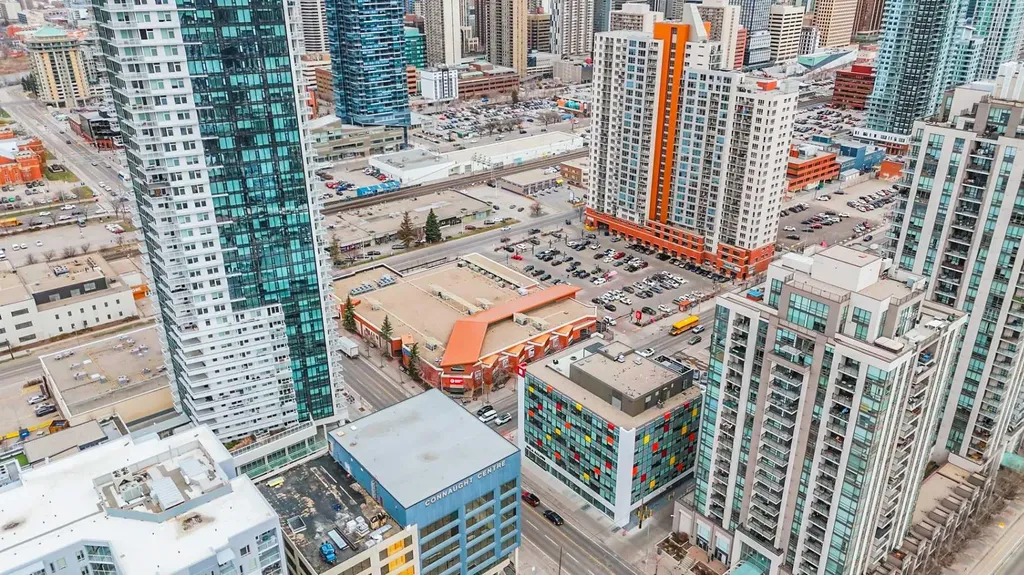 1212 12 Street SW Calgary AB T3C 1A9