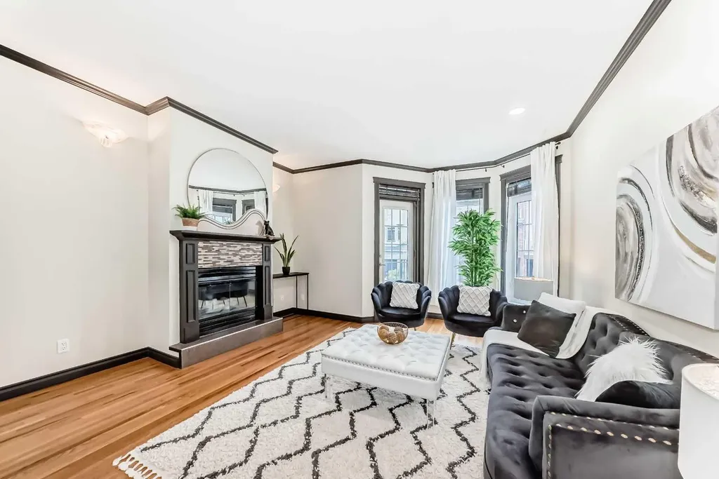 1212 12 Street SW Calgary AB T3C 1A9
