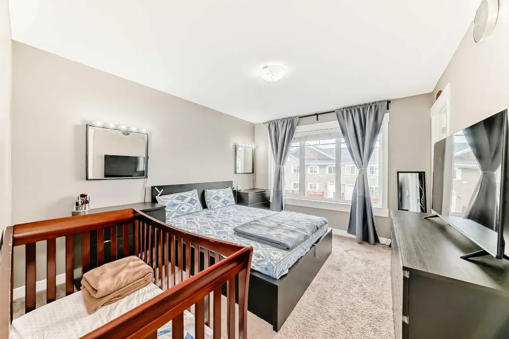 176 Cascades Passage Chestermere AB T1X0K8