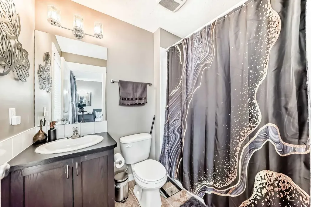 176 Cascades Passage Chestermere AB T1X0K8
