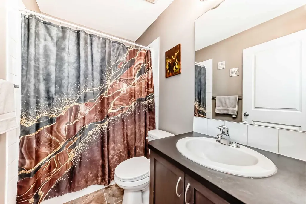 176 Cascades Passage Chestermere AB T1X0K8