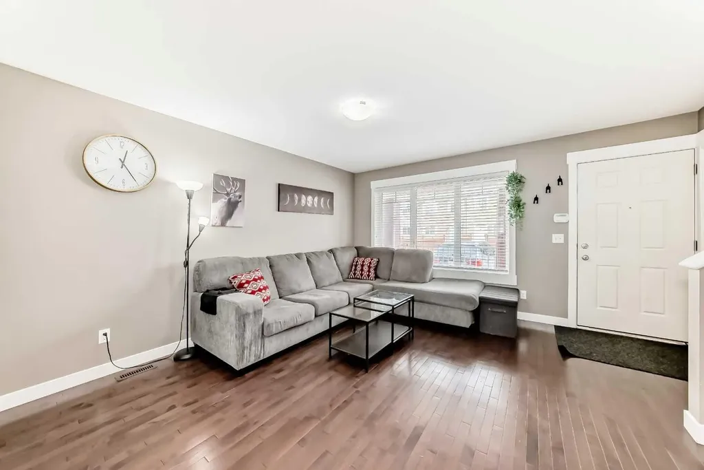 176 Cascades Passage Chestermere AB T1X0K8