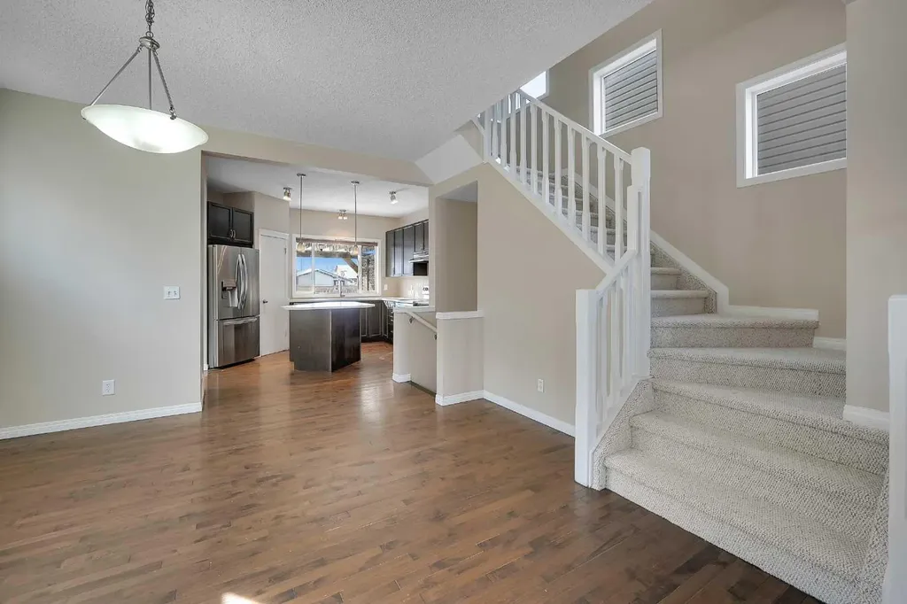 1833 New Brighton Drive SE Calgary AB T2Z 4N8