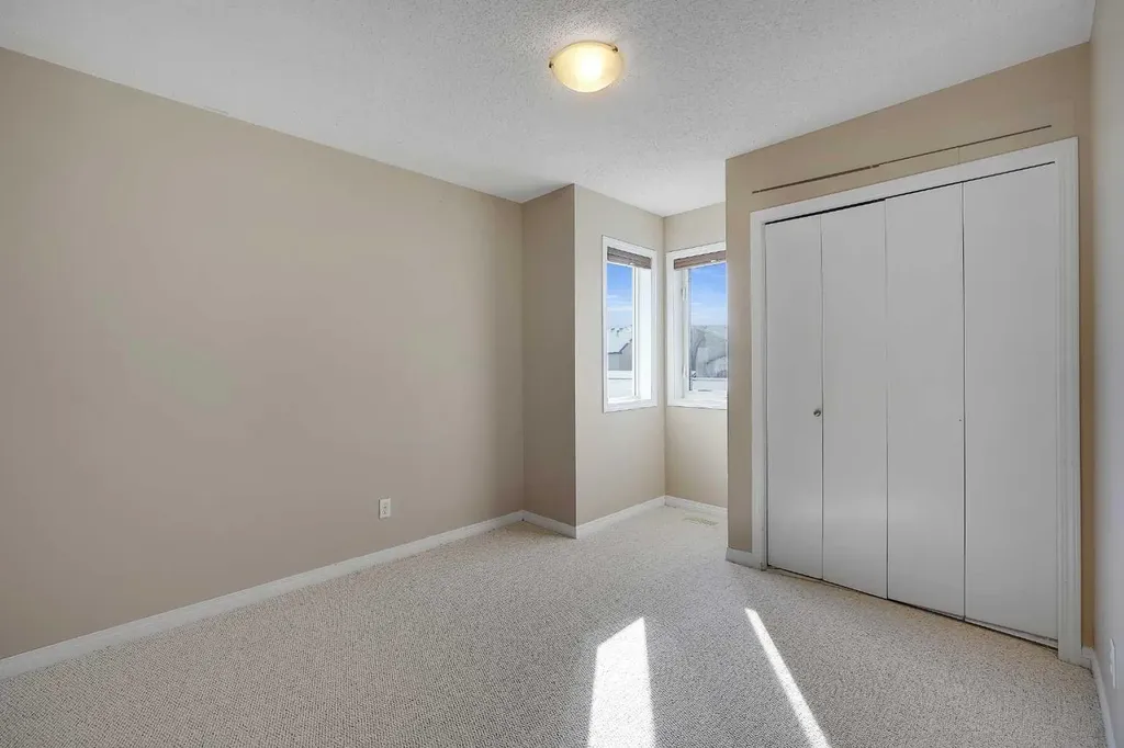 1833 New Brighton Drive SE Calgary AB T2Z 4N8