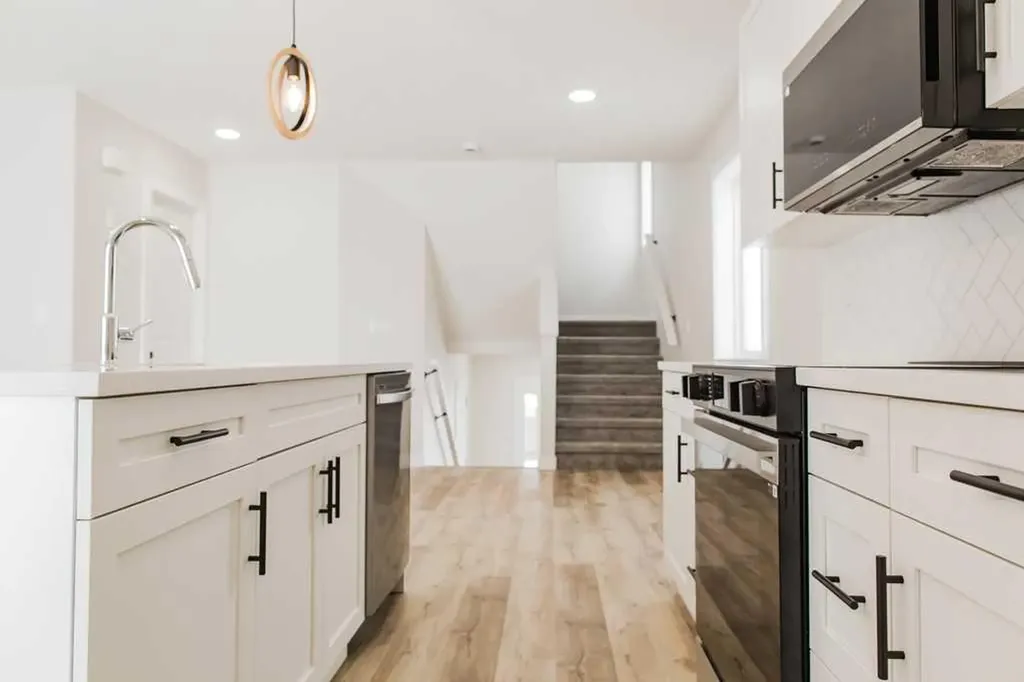 11407 95 Street Clairmont AB T8X 0W9