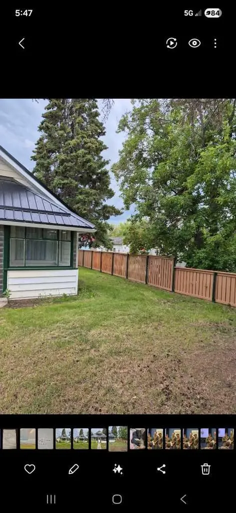 4915 52 Avenue Eckville AB T0M 0X0