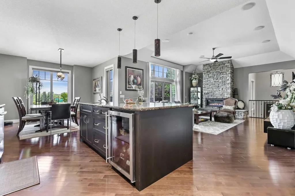 22 Wendham Place SW Calgary AB T3H 0R6