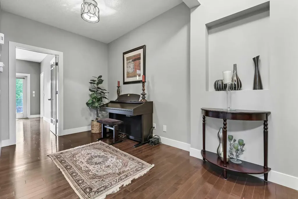 22 Wendham Place SW Calgary AB T3H 0R6