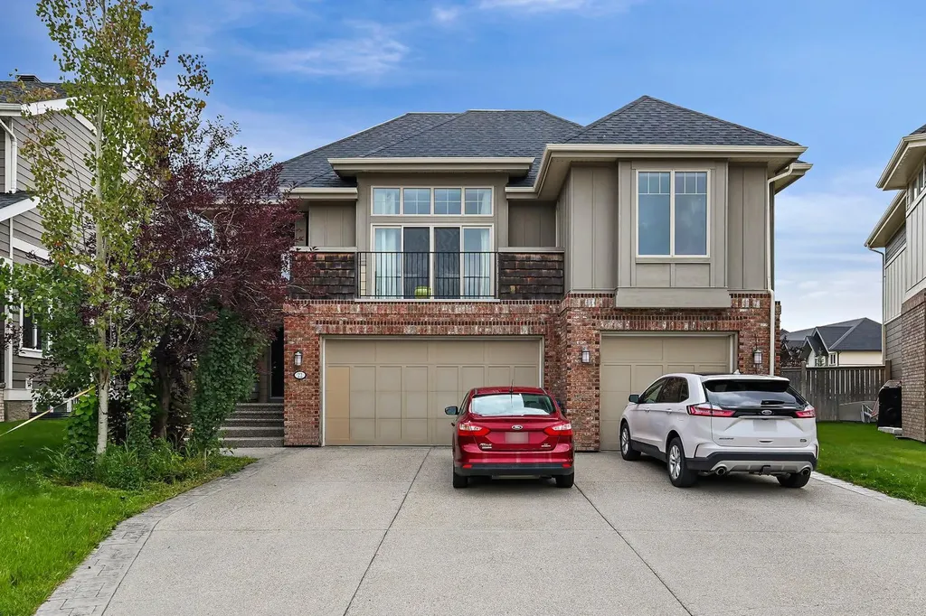 22 Wendham Place SW Calgary AB T3H 0R6
