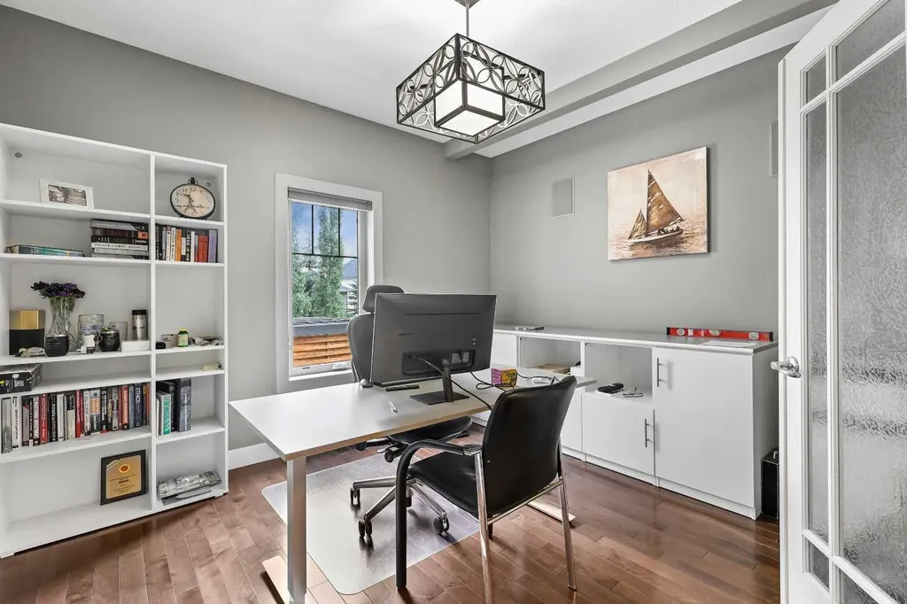 22 Wendham Place SW Calgary AB T3H 0R6