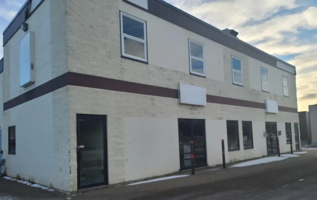 9801 97 Avenue Peace River AB T8S 1H6