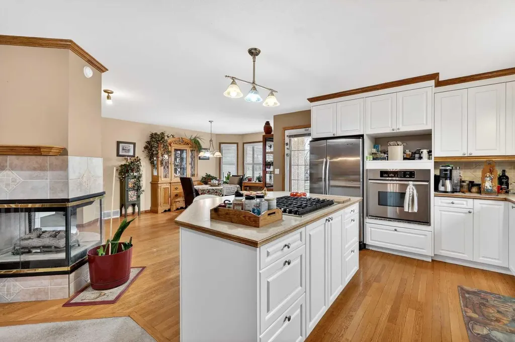 1124 Gleneagles Drive Carstairs AB T0M0N0