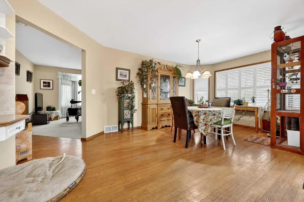 1124 Gleneagles Drive Carstairs AB T0M0N0