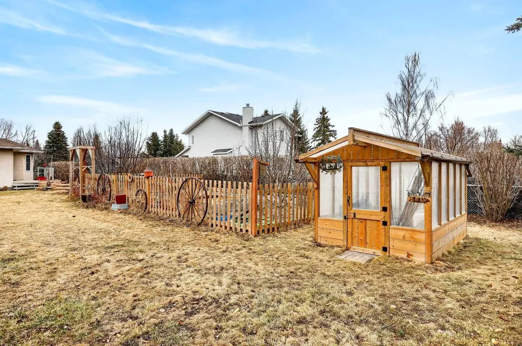 1124 Gleneagles Drive Carstairs AB T0M0N0