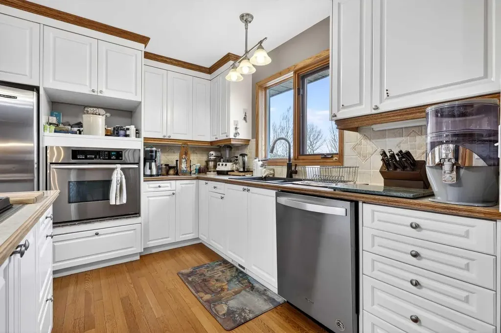 1124 Gleneagles Drive Carstairs AB T0M0N0