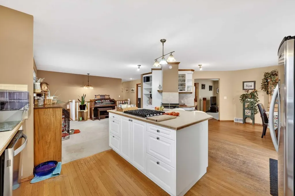 1124 Gleneagles Drive Carstairs AB T0M0N0