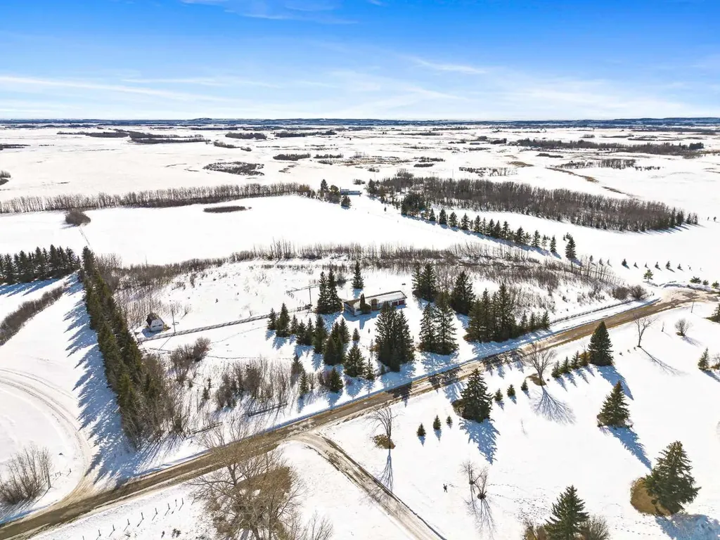 17 White Fence Road Rural Vermilion River County Of AB T9V 3A8