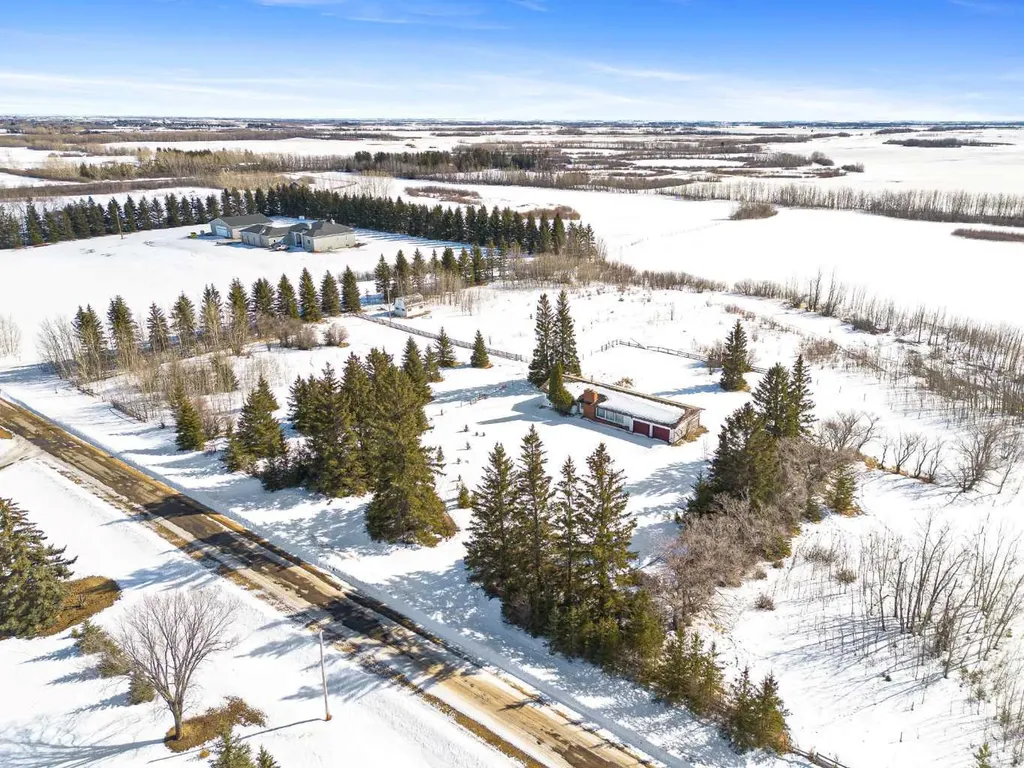 17 White Fence Road Rural Vermilion River County Of AB T9V 3A8