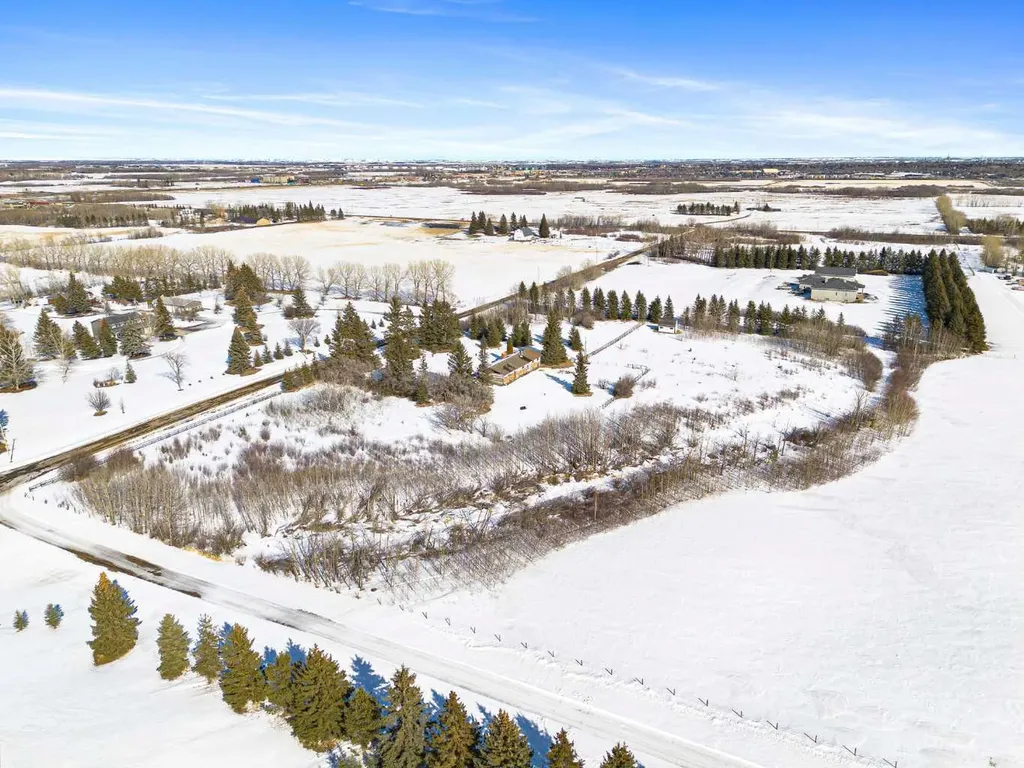17 White Fence Road Rural Vermilion River County Of AB T9V 3A8