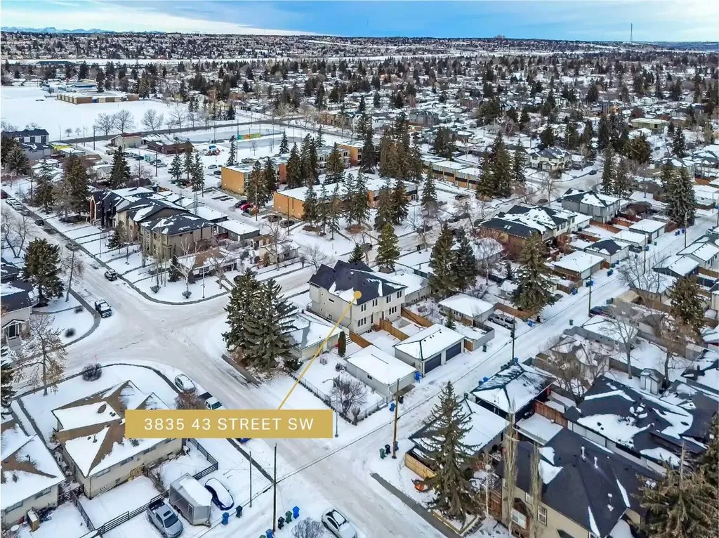 3536 43 Street SW Calgary AB T3E 3P5