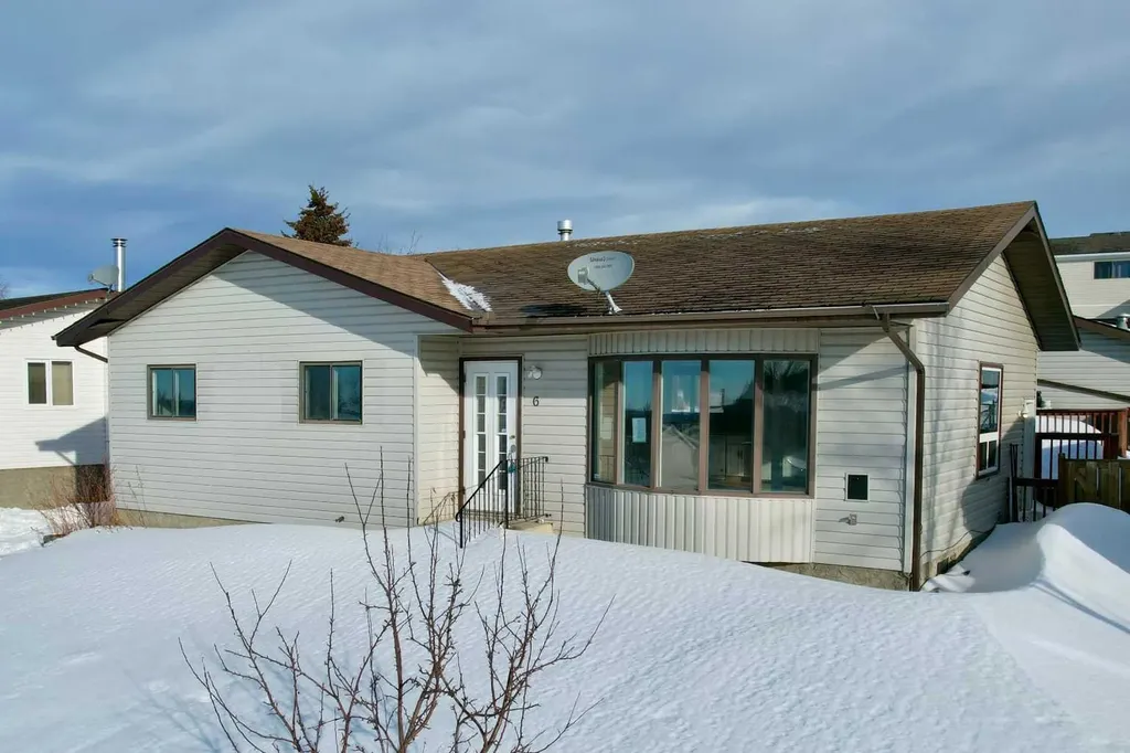 6 Hillside Avenue Swan Hills AB T0G 2C0