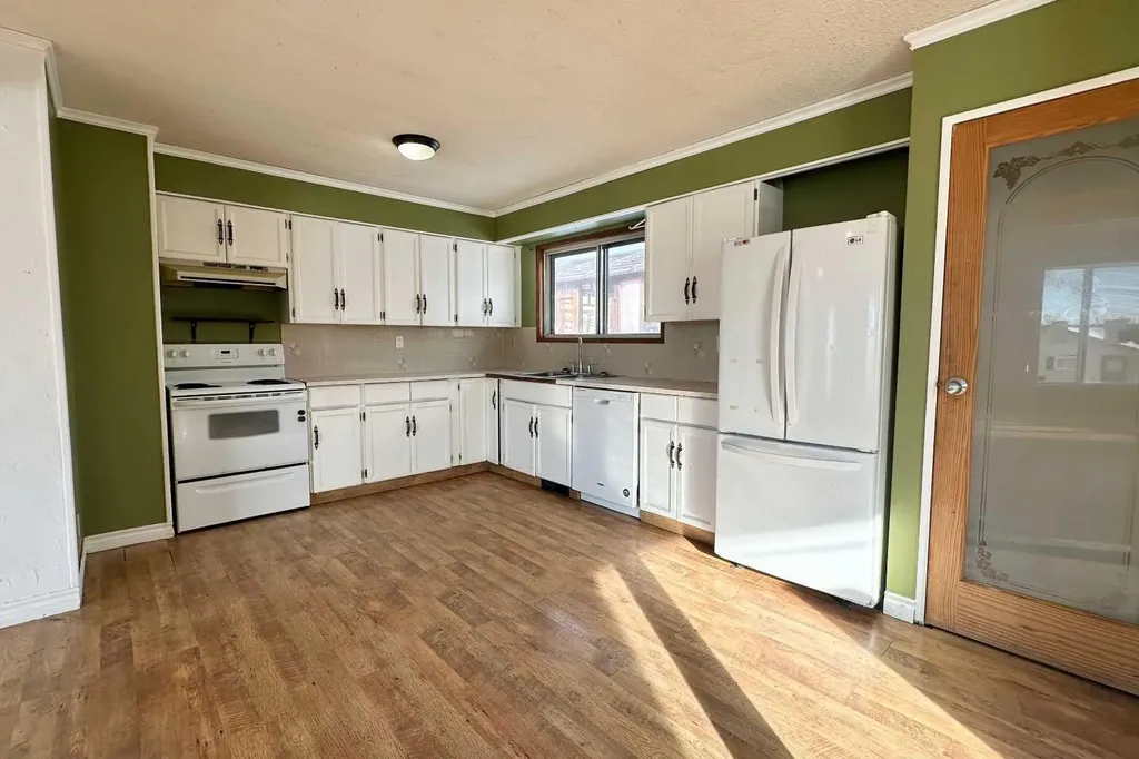 6 Hillside Avenue Swan Hills AB T0G 2C0