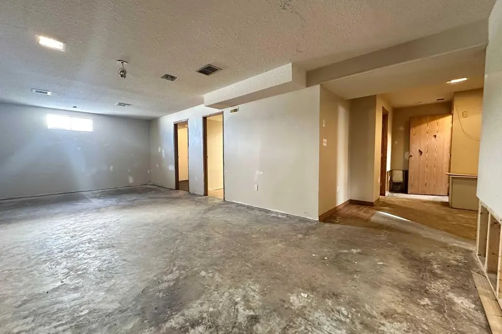 6 Hillside Avenue Swan Hills AB T0G 2C0