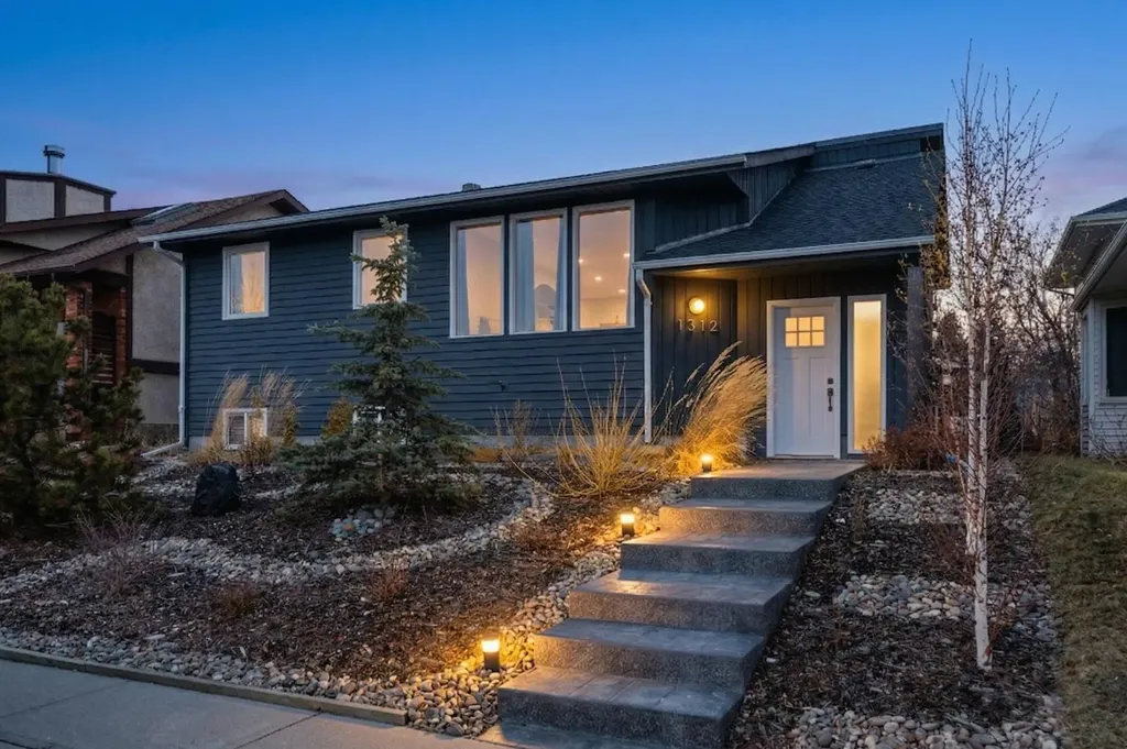 1312 10 Avenue SE High River AB T1V 1L4
