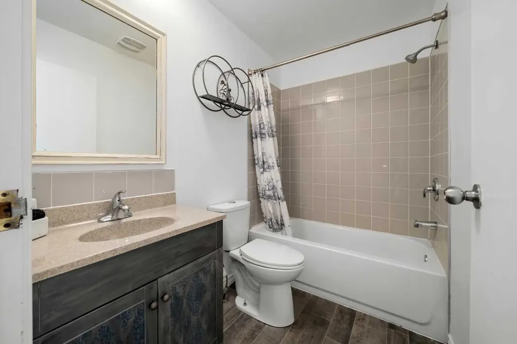 1312 10 Avenue SE High River AB T1V 1L4