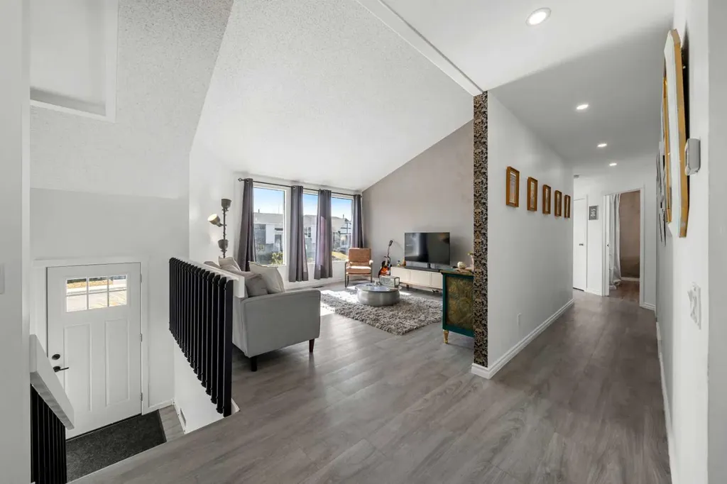 1312 10 Avenue SE High River AB T1V 1L4