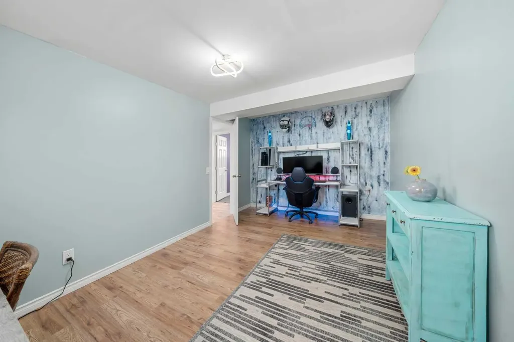 1312 10 Avenue SE High River AB T1V 1L4