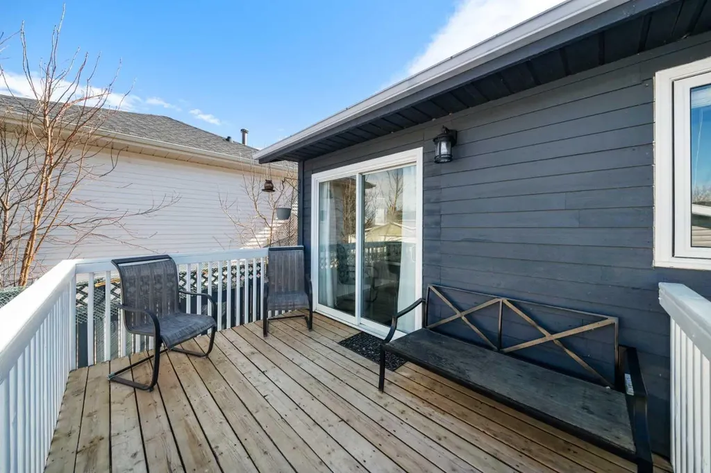 1312 10 Avenue SE High River AB T1V 1L4