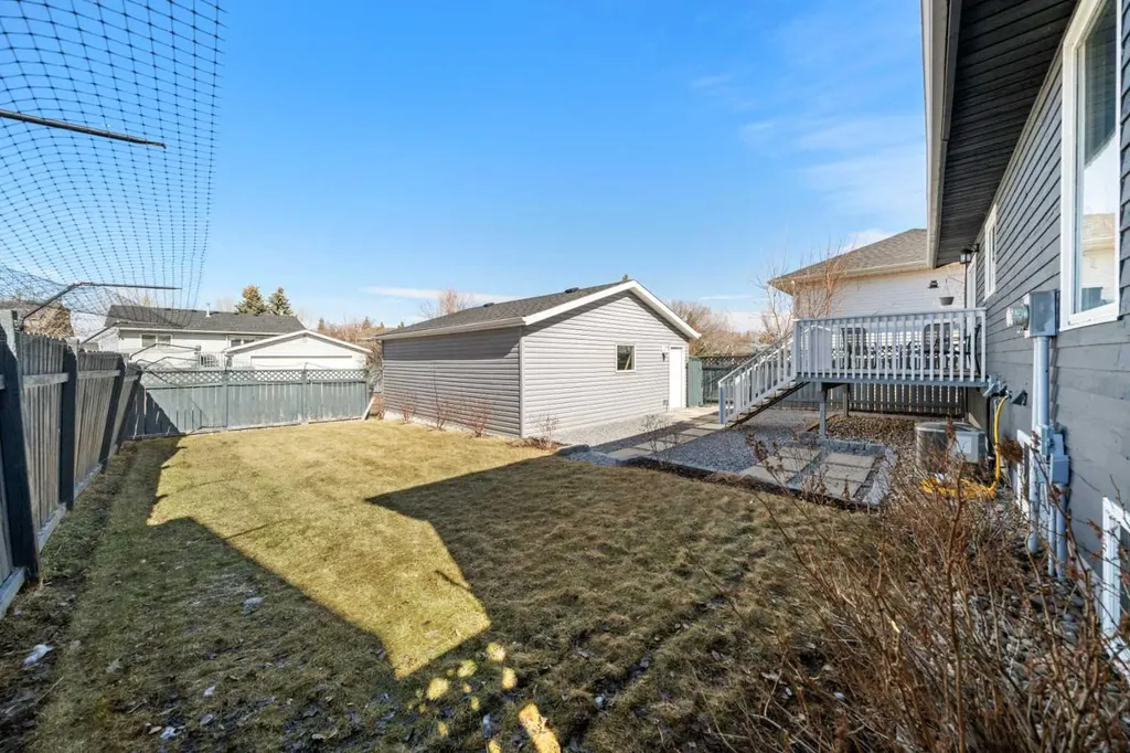 1312 10 Avenue SE High River AB T1V 1L4